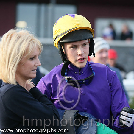 01st Whizzzey Rascal ( 10 , purple, yellow cap ) and F.Maguire (7) - Trainer : Miss Elizabeth Doyle - Owner : BK Racing Partnership