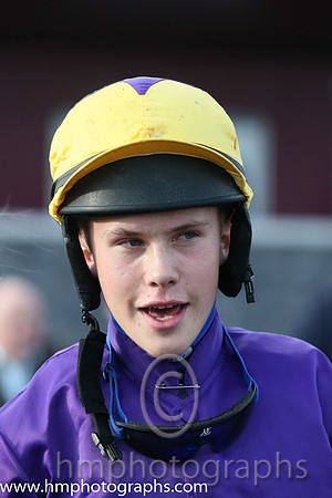 01st Whizzzey Rascal ( 10 , purple, yellow cap ) and F.Maguire (7) - Trainer : Miss Elizabeth Doyle - Owner : BK Racing Partnership