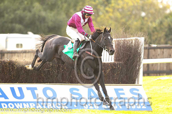 06th Mr Mulliner ( 4 , maroon, white chevron ) and D.R. Fox (3) - Trainer : Mark Michael McNiff - Owner : Mrs M Carton