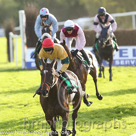 12th West Ship Master ( 5 , yellow, green hoop ) and J.M. Moore (7) - Trainer : Paul Stafford - Owner : Arnold Kirwan