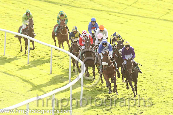 01st Whizzzey Rascal ( 10 , purple, yellow cap ) and F.Maguire (7) - Trainer : Miss Elizabeth Doyle - Owner : BK Racing Partnership
