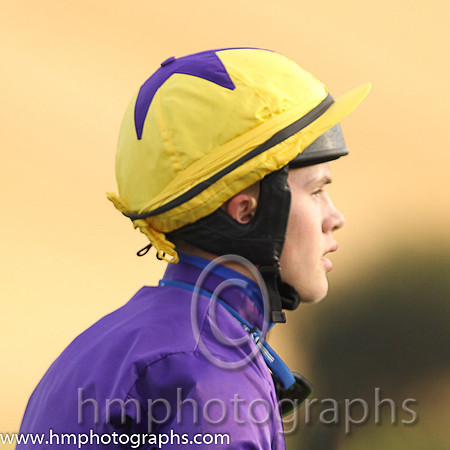 01st Whizzzey Rascal ( 10 , purple, yellow cap ) and F.Maguire (7) - Trainer : Miss Elizabeth Doyle - Owner : BK Racing Partnership