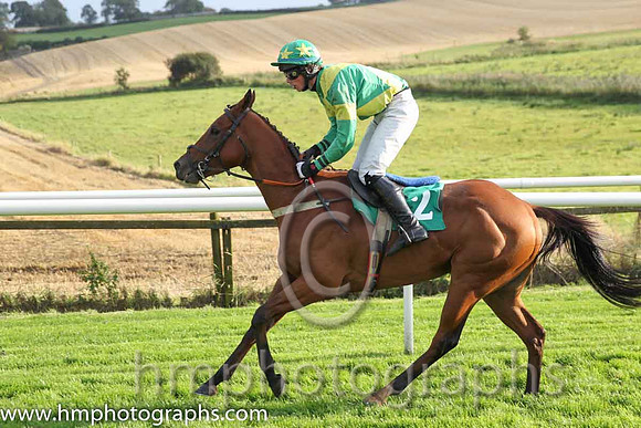 10th Paddytheirishman ( 2 , emerald green, yellow cross sashes ) and P.J. Cawley (7) - Trainer : G.T.Lynch - Owner : Mrs Mary T.Kelly