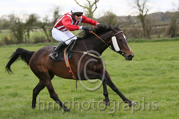 01st ANSEANACHAI CLISTE and M McConville ( 3 , RED  WHITE STRIPES; red, plain sleeves; white cap ) Trainer: Stephen McConville,, Owner : Michael McConville