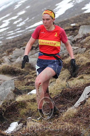 Jasmin Paris (117) Carnethy - 2nd woman in 2:01:49 - FT8E3413-153