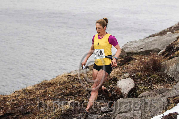 Sarah Ridgeway (128) Mercia Fell Runners - 99th in 2:22:03 - FT8E3507-75