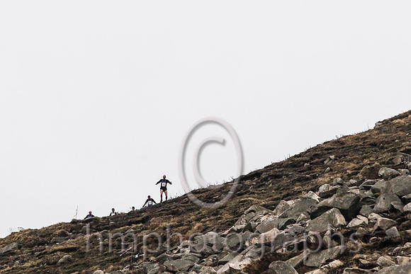 Gavin Bland (12) Borrowdale in the lead on the run down to Ben Crom - FT8E3115-1