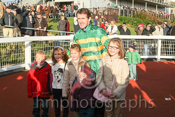 01 - AP McCoy WKD Hurdle - CU2D9034-2