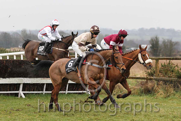 10 Presentating Kate & C D Maxwell - PU (10, whit, 03 Stradbally & B R Dalton - 3rd (6, beige, brown inverted triangle) & 01 Shattered Dream & D J Condon - winner (11, maroon, white star) - FT8E2334-9