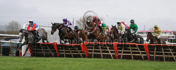 1 Ottoman Style (4 ,black and red chevrons ), Jockey - C D Maxwell ,Trainer - D A McLoughlin