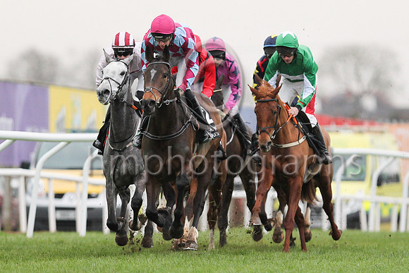 1 Cuta Des As (2 ,maroon and light blue diamonds ), Jockey - Mr Pat Taaffe ,Trainer - W P Mullins