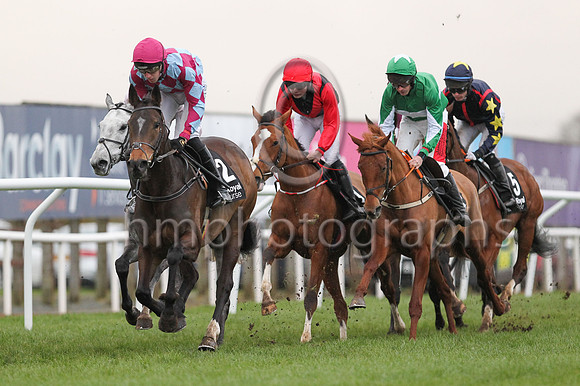 1 Cuta Des As (2 ,maroon and light blue diamonds ), Jockey - Mr Pat Taaffe ,Trainer - W P Mullins