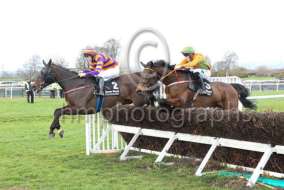 1 Ultimate Optimist (3 ,orange and green chevrons ), Jockey - Mr A Harvey ,Trainer - D M Christie