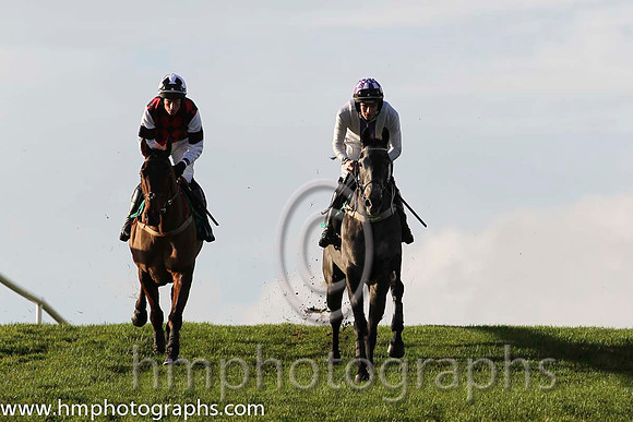 06 Cloch Fada & M P Fogarty - PU (2, red and black diamonds) & 05 Regula & D E Mullins - 5th (6, white, purple panel) - FT8E1114-2