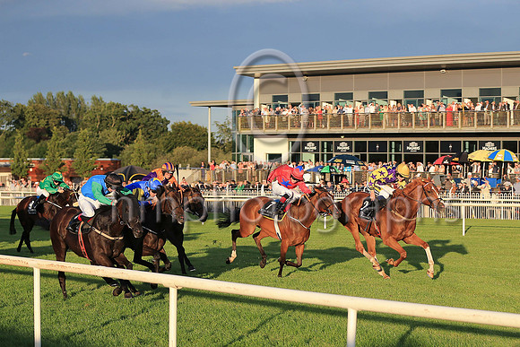 01st Set To Fire  Sean Davis (12, royal blue, royal blue and yellow sleeves) Trainer John James Feane, Owner Ms Orlagh Reynolds