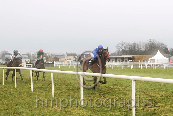 01 Fayette County & Mr S Clements - winner (4, royal blue, red cross) - CU2D6517-35