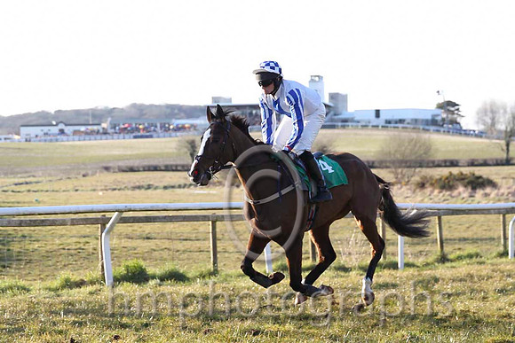 06 Southsea Island & Mr S G Carey - 6th (4, white, royal blue panel) - CU2D7063-2