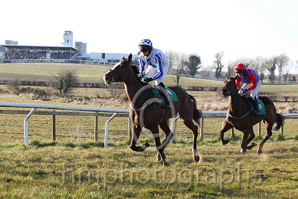 06 Southsea Island & Mr S G Carey - 6th (4, white, royal blue panel) - CU2D7079-13