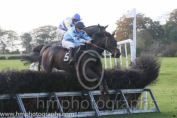 Imperial Trix and M Perry ( 5 , LIGHT BLUE,dark blue star; light blue,dark blue stars sleeves; dark blue cap,light blue star ) Trainer: A.J. Martin,, Owner : Alzo The Great Syndicate
