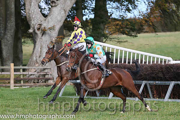 Boston Lady and R James ( 3 , EMERALD GREEN,orange spots; white,orange spots sleeves; emerald green cap ) Trainer: Donnchadh Doyle,, Owner : Monbeg Syndicate