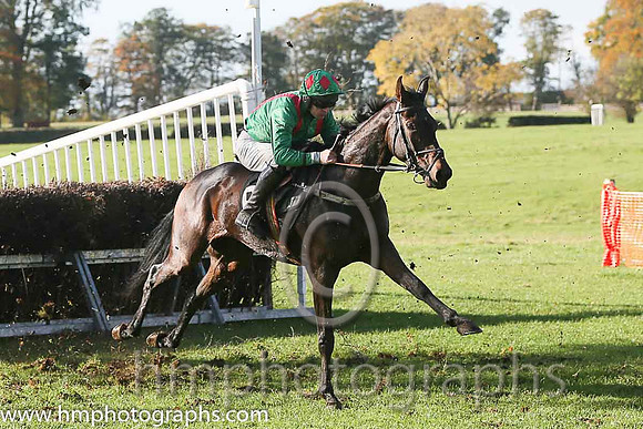 01st Ticinese (Gb) and M J O'Hare ( 6 , EMERALD GREEN,red braces; emerald green, plain sleeves; emerald green cap,red diamonds ) Trainer: Graham McKeever,, Owner : Mrs M.E. Hagan
