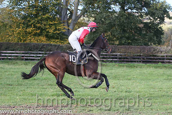 03rd Theatre One and N McParlan ( 10 , WHITE,red stars; red, plain sleeves; red cap,white star ) Trainer: Caroline McCaldin,, Owner : James Killen