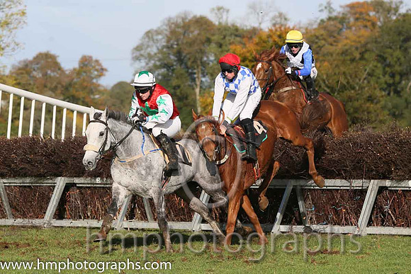 Catch My Drift and J J Codd ( 4 , ROYAL BLUE  WHITE CHECK; white sleeves; red cap ) Trainer: J.A. Berry,, Owner : J.A. Berry