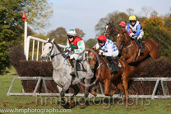 Kinnacally and J C Barry ( 7 , BLACK,white cross belts; blue sleeves; yellow cap ) Trainer: Paul McAleese,, Owner : William Logan