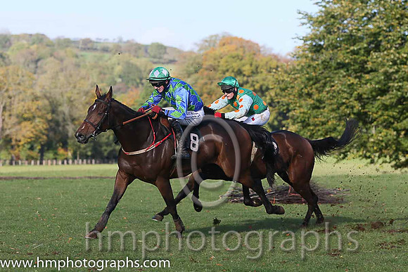 01st A Bold Move and R James ( 3 , EMERALD GREEN,orange spots; white,orange spots sleeves; emerald green cap ) Trainer: Donnchadh Doyle,, Owner : Monbeg Syndicate