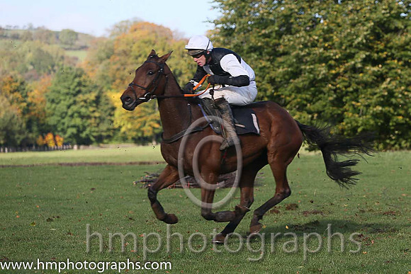 02nd Ballyoptic and D O'Connor ( 1 , BLACK  WHITE QTD; black,white hlvd sleeves; white cap ) Trainer: I. R. Ferguson,, Owner : W.W. Dennison