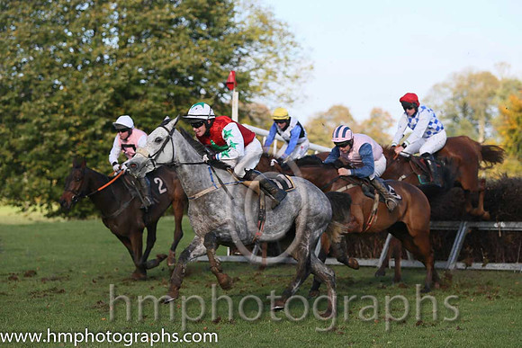 Catch My Drift and J J Codd ( 4 , ROYAL BLUE  WHITE CHECK; white sleeves; red cap ) Trainer: J.A. Berry,, Owner : J.A. Berry