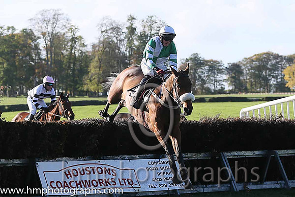 04th Imperial Breeze and D G Lavery ( 3 , GREEN  WHITE QTD; green,white hooped sleeves; white cap,green star ) Trainer: Neil McKnight,, Owner : Christine McKnight