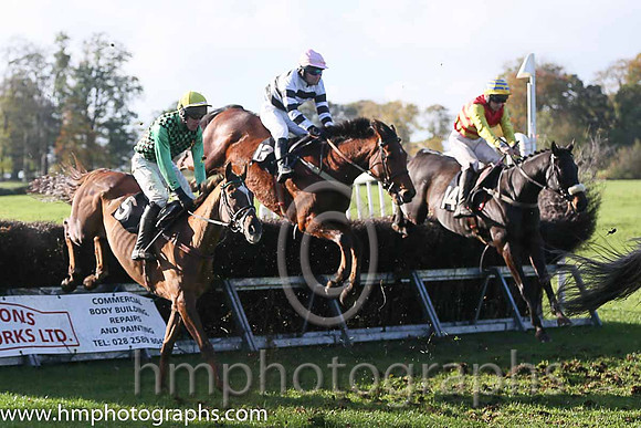 Gonal and N Gault ( 13 , BLACK  WHITE HOOPS; black,white hooped sleeves; pink cap ) Trainer: W.J. Bryson,, Owner : John Bryson