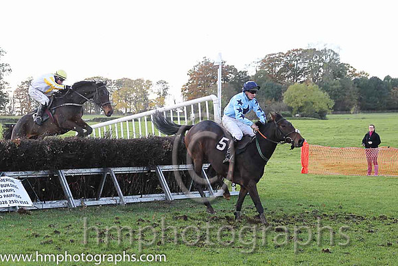 Imperial Trix and M Perry ( 5 , LIGHT BLUE,dark blue star; light blue,dark blue stars sleeves; dark blue cap,light blue star ) Trainer: A.J. Martin,, Owner : Alzo The Great Syndicate