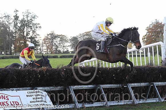 Looks Like Sonia and J P McKeown ( 6 , WHITE,yellow stripe; white,yellow striped sleeves; white  yellow striped cap ) Trainer: Kevin Rooney,, Owner : Carol Rooney