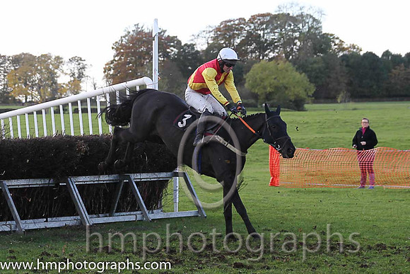 Don'T Be Bold (Gb) and N McParlan ( 3 , RED,yellow sash; yellow, plain sleeves; white cap ) Trainer: C.A. McBratney,, Owner : David John McBratney