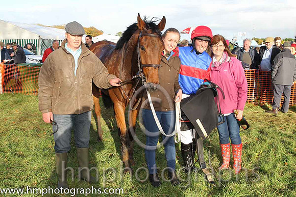 01st American Image and J Cresswell ( 1 , ROYAL BLUE,red hoop; red sleeves; red cap ) Trainer: S. Michael Millar,, Owner : S. Michael Millar