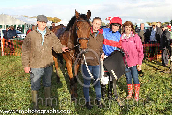 01st American Image and J Cresswell ( 1 , ROYAL BLUE,red hoop; red sleeves; red cap ) Trainer: S. Michael Millar,, Owner : S. Michael Millar