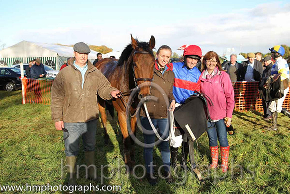 01st American Image and J Cresswell ( 1 , ROYAL BLUE,red hoop; red sleeves; red cap ) Trainer: S. Michael Millar,, Owner : S. Michael Millar