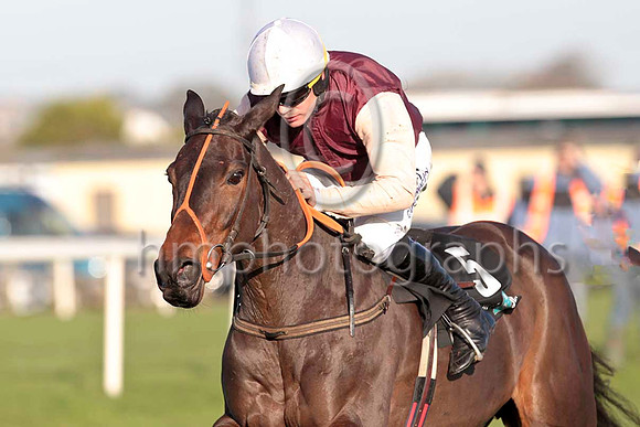 Bleakfield Lady 5th , Jockey R C Colgan -CU2D9738-e