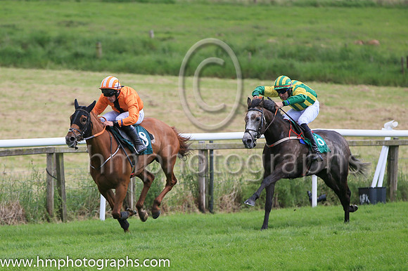 03rd Darkest Hourts (6 ,emerald green and yellow stripes ) Jockey: A M King(7) ,Trainer: Mark Michael McNiff