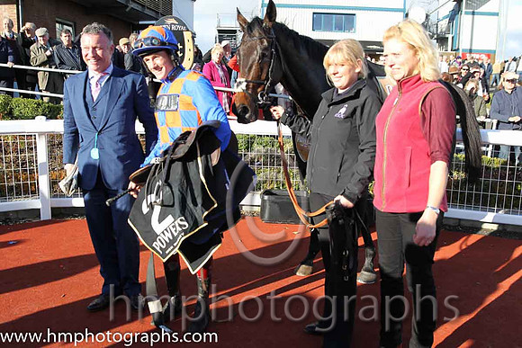 01st Ptit Zig (FR) ( 2 , pink, three mauve spots ) and Sam Twiston- Davies - Trainer : Paul Nicholls (in GB) - Owner : Barry Fulton, Chris Giles  Richard Webb