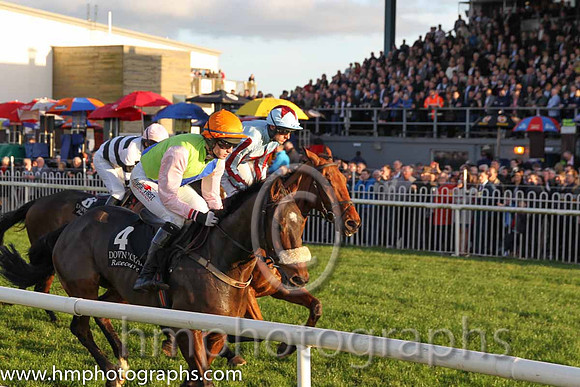 08th Paper Lantern ( 4 , green, blue sash ) and J.C. Barry (5) - Trainer : Karl Thornton - Owner : Slainte To John Syndicate