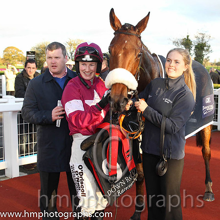 01st Death Duty ( 9 , maroon, white hoop ) and N. Carberry - Trainer : Gordon Elliott - Owner : Gigginstown House Stud