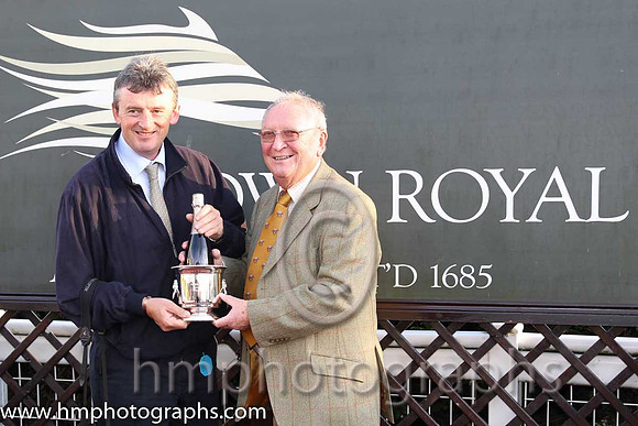 01st Death Duty ( 9 , maroon, white hoop ) and N. Carberry - Trainer : Gordon Elliott - Owner : Gigginstown House Stud