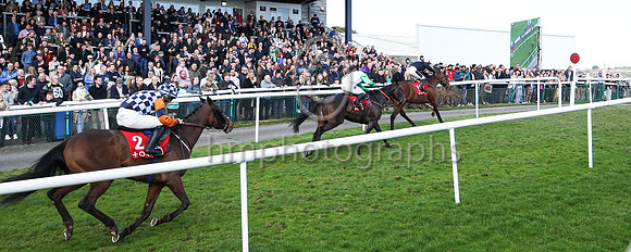 I Don't Get it ridden by Gearoid Brouder winning the Tote Always SP or Better at Downpatrick Hurdle at the Randox Ulster Nationall Meeting. I Don't Get It is trained and owned in Dromara by Neil McClu