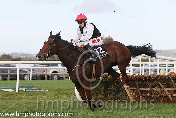 06th F Our Seaside Lady ( 12 , black, white sash ) and S.W. Flanagan - Trainer : John Laurence Cullen - Owner : Mrs. Ann S. O'Neill