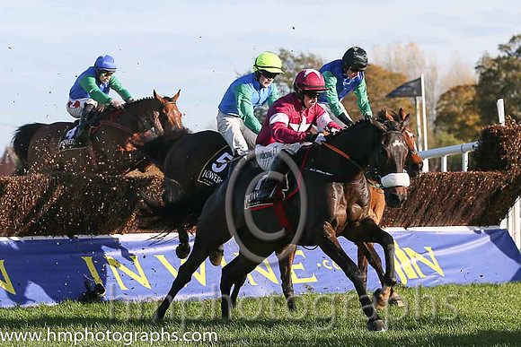 05th F Finea ( 5 , blue, green sleeves, yellow cap ) and L.P. Dempsey - Trainer : R. K. Watson - Owner : Blessingndisguise Partnership