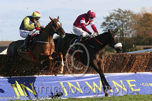 03rd Shadow Catcher (GB) ( 7 , dark blue, yellow diamond ) and K.C. Sexton - Trainer : Gordon Elliott - Owner : Mrs P Sloan