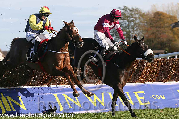 02nd Clarcam (FR) ( 1 , maroon, white hoop ) and B.J. Cooper - Trainer : Gordon Elliott - Owner : Gigginstown House Stud